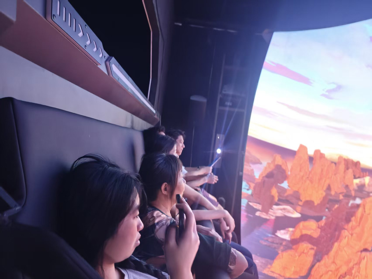 immersive cinema.jpg